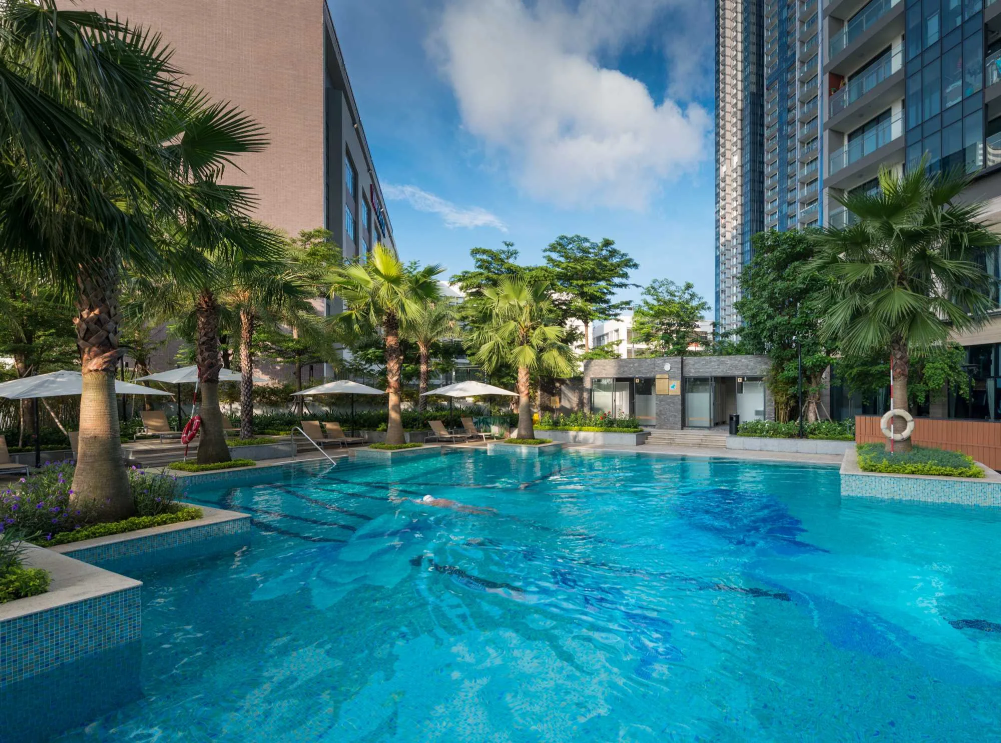 Hồ bơi nội khu Vinhomes Ba Son