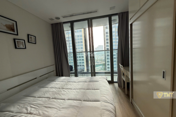 Cho thuê căn hộ Landmark 81 1 phòng ngủ 55m2 view hồ bơi
