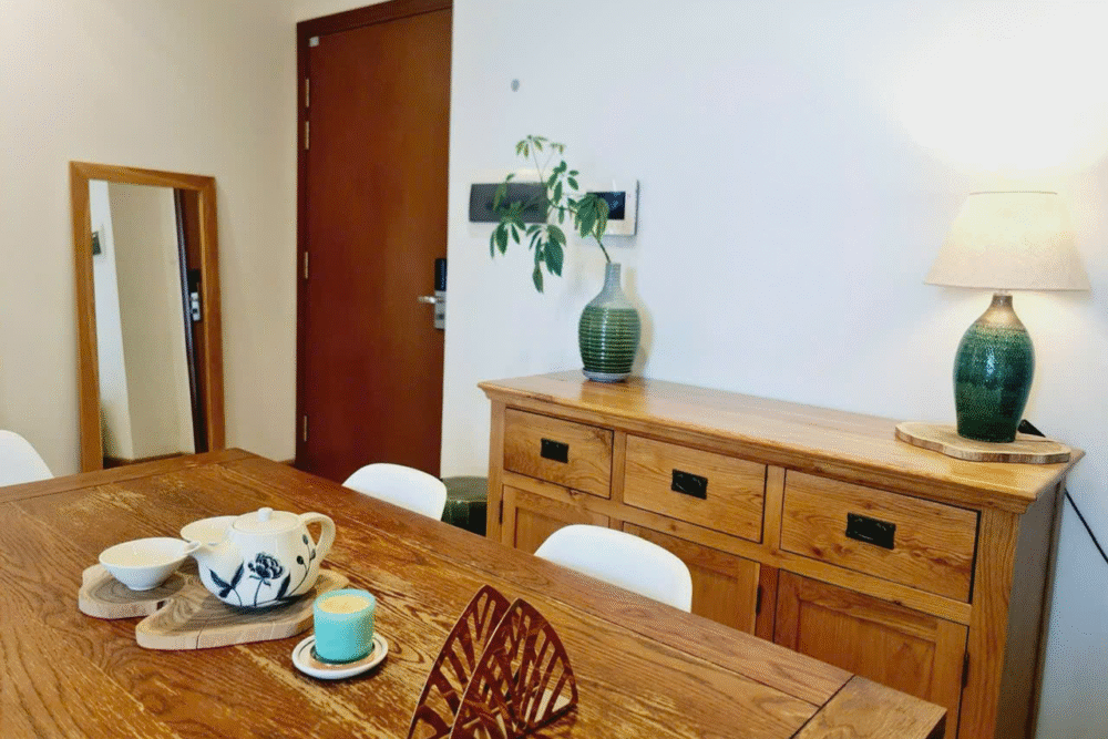 Cho thuê căn hộ 2 phòng ngủ khu Central diện tích lớn 82,1m2