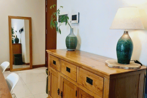 Cho thuê căn hộ 2 phòng ngủ khu Central diện tích lớn 82,1m2