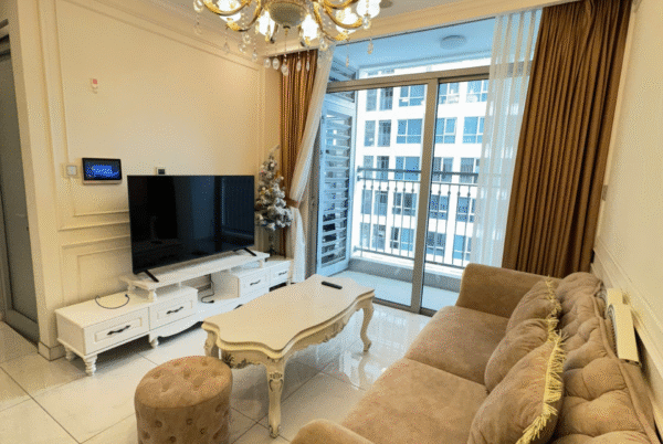 Chính chủ bán căn hộ 2 phòng ngủ toà Landmark 6 nội thất decor