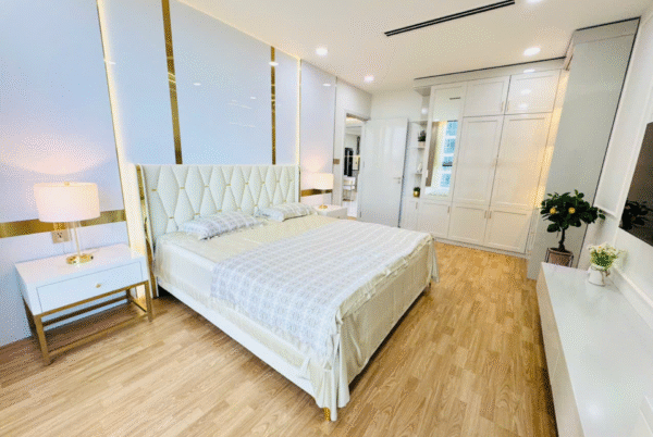 Tìm chính khách bán 4 phòng ngủ Park 1 nhà decor nội thất cao cấp