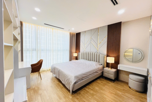 Tìm chính khách bán 4 phòng ngủ Park 1 nhà decor nội thất cao cấp
